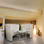 Daire Duplex Camelia In Charming Old Town Rovinj