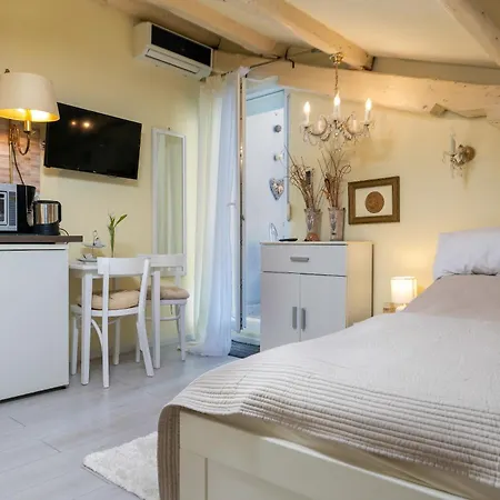Duplex Camelia In Charming Old Town Apartamento Rovinj
