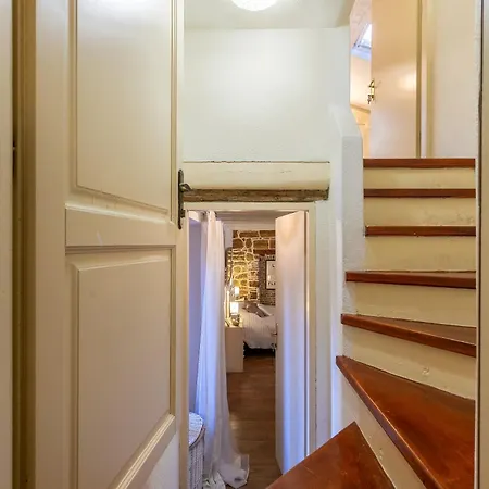 Appartement Duplex Camelia In Charming Old Town