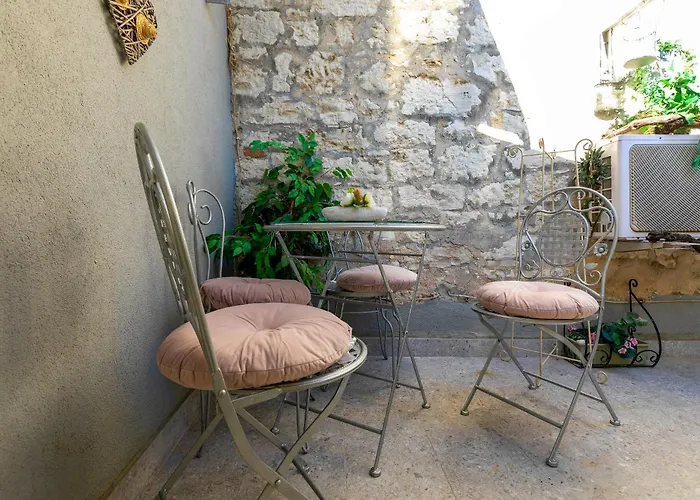 Διαμέρισμα Duplex Camelia In Charming Old Town *